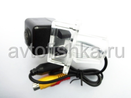 Mercedes W204, W212 цветная камера заднего вида, герметичная, с оносительной разметкой