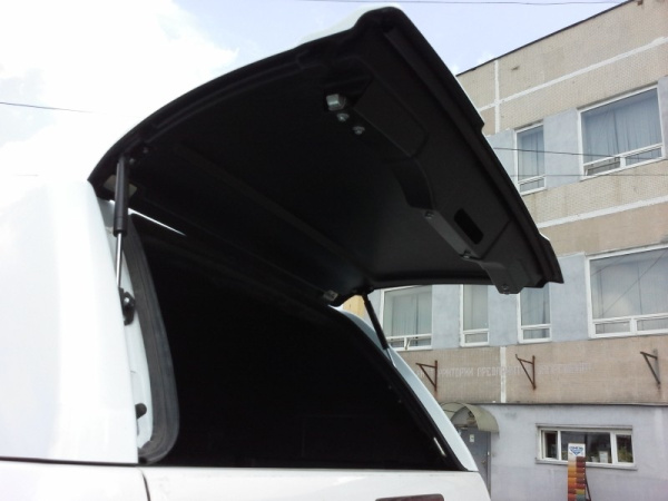 Toyota Hilux (15–) Кунг