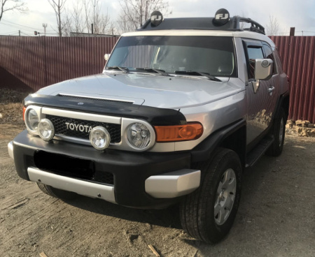 Toyota FJ Cruiser (07-18) обтекатель на крышу (козырек) c противотуманными фарами