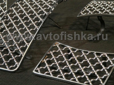 Toyota Land Cruiser Prado 150 (10-) вставки в решетку радиатора из нержавеющей стали, дизайн Bentley, комплект 8 шт.