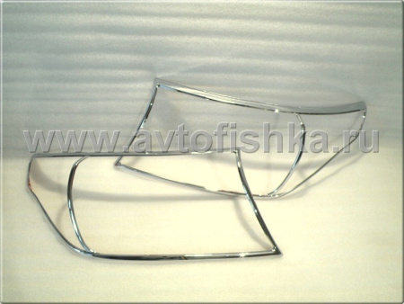 Toyota Land Cruiser 200 (08-) комплект хромированных накладок на передние фары, задние фонари, боковые зеркала и повторители поворотов.