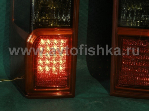 Nissan Patrol GR II Y61 (2004-2010) фонари задние светодиодные красно-тонированные, комплект 2 шт.
