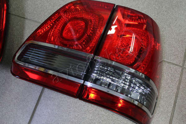 Toyota Land Cruiser 100 фонари задние светодиодные красно-тонированные, дизайн Land Cruiser 200, комплект лев.+прав.