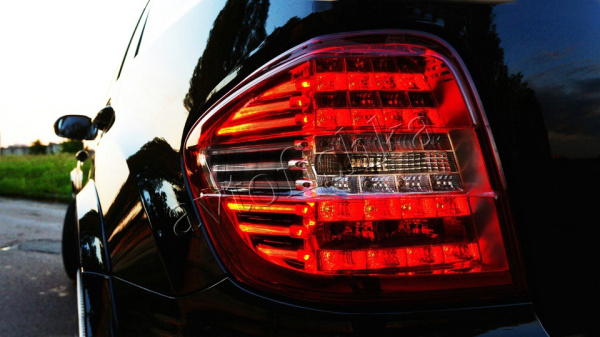 Mercedes W164 ML (08-11) фонари задние светодиодные красно-прозрачные ORIGINAL