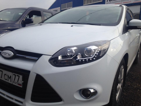 Ford Focus 3 (11-13) тюнинговые фары линзовые с DRL диодной подсветкой черные, 2 шт.