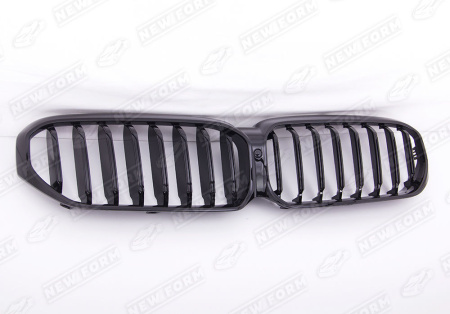 BMW 5 серия G30/G31 рестайлинг 2020 - н.в. Решетка радиатора M Performance черная