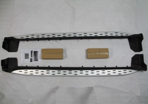 Jeep Grand Cherokee (11–/13–) Пороги OEM