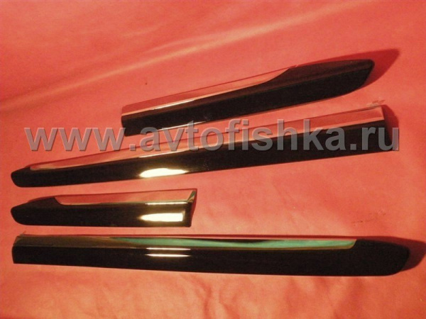 Toyota Land Cruiser 200, Lexus LX570 (08-) накладки на двери, молдинги белые с хромом, дизайн Lexus, комплект 4 шт.