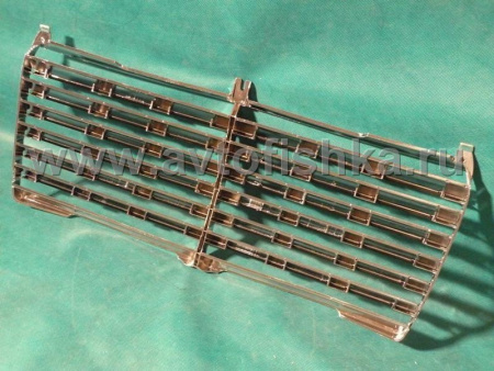 Mercedes W124 (84-93) хромированная вставка передней решетки, дизайн "Авангард"