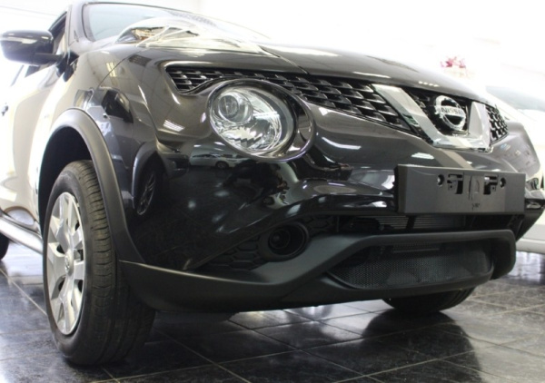 Nissan Juke (14–) Защита радиатора, чёрная