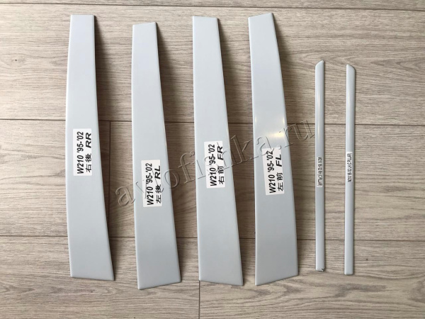 Mercedes E-Klasse W210 (95-03) хромированные накладки стоек дверей, комплект 6 шт.