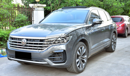 Volkswagen Touareg (19-) штатные выезжающие электропороги автоматические