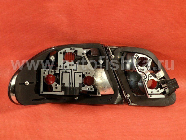 Mercedes E W210 (95-02) фонари задние тонированные, комплект лев.+ прав.
