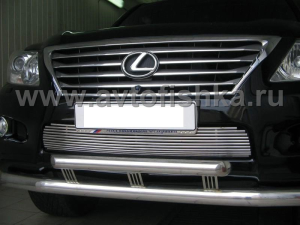 Lexus LX570 (08-) накладка на решетку бампера