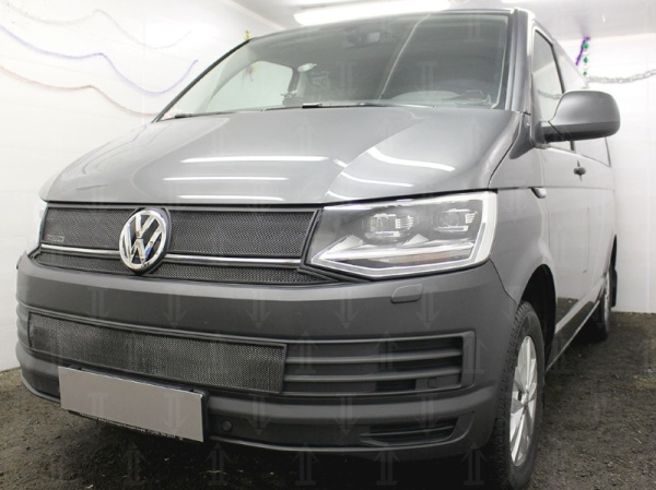 Volkswagen Transporter (15–) Защита радиатора, чёрная, низ (2 части) (TrendLine)