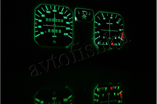 Volkswagen Golf mk1 светодиодные шкалы (циферблаты) на панель приборов - с экономайзером