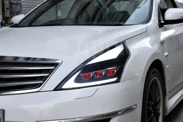 Nissan Teana (08-14) фары передние линзовые черные, с подсветкой DRL, стиль Лексус