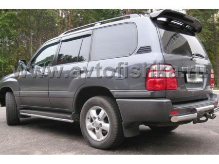 Toyota Land Cruiser 100 защита заднего бампера, труба 70 мм ступень