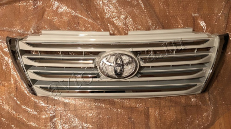 Toyota Land Cruiser Prado 150 (13-17) решетка радиатора белая в дизайне Lexus LX