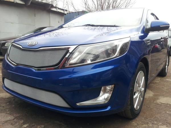 Kia Rio (11–14) Защита радиатора, хром, верх (Премиум)
