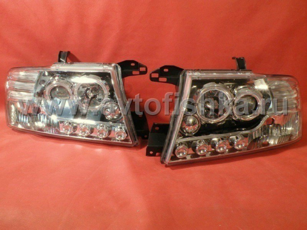 Mitsubishi Pajero 3 (2000-2006) фары передние линзовые хромированные со светящимися ободками и светодиодной подсветкой, комплект 2 шт.