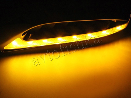 Универсальные желтые светодиодные повторители поворотов на крылья, комплект 2 шт.