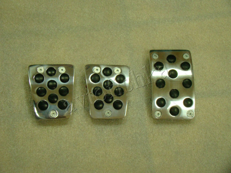 Mitsubishi Lancer 9 (04 – 07) накладки на педали MT (механика)