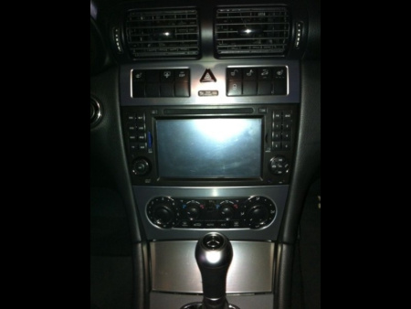 Mercedes-Benz C W203 (04-07), W463 (08-10) штатная магнитола с поддержкой штатной аккустической системы MOST от Harman Kardon