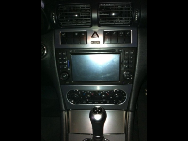 Mercedes-Benz C W203 (04-07), W463 (08-10) штатная магнитола с поддержкой штатной аккустической системы MOST от Harman Kardon