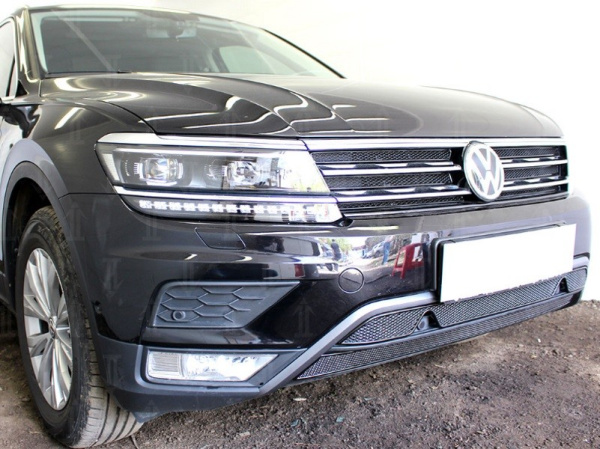 Volkswagen Tiguan (17–) Защита радиатора Premium, чёрная, низ 'Off-Road', (2 части)