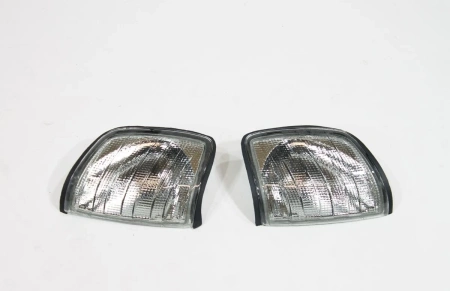 Mercedes W124 (84-95) поворотники передние тонированные штатные, комплект 2 шт.