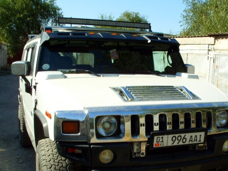 Hummer H2 (02-08)  Козырек над стеклом. Спойлер.