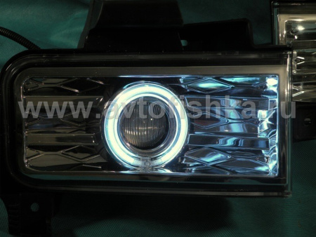 Toyota Land Cruiser 200 (08-) фары передние противотуманные линзовые хромированные, со светящимися ободками, комплект 2 шт.