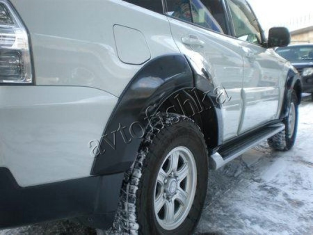 Mitsubishi Pajero 4 (06 – 15) Фендры | расширители арок комплект