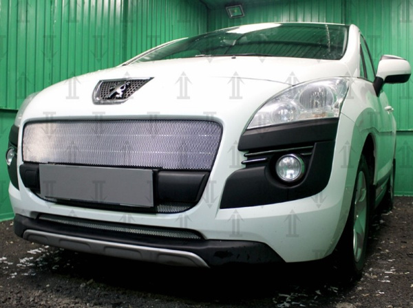 Peugeot 3008 (10–14) Защита радиатора, хром, середина