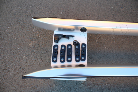 Toyota Land Cruiser Prado 150 (10-) рейлинги на крышу продольные серебристые, дизайн Lexus GX460