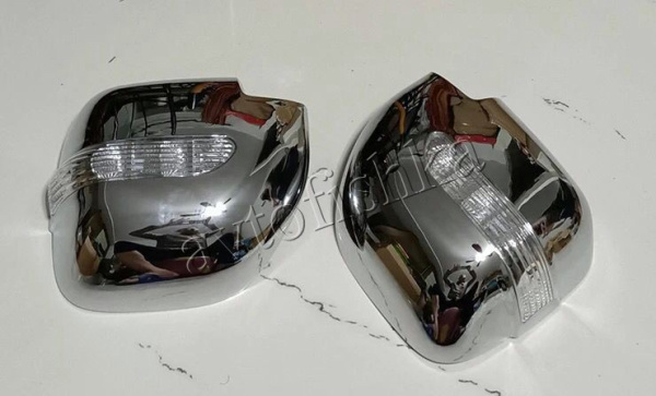 Mitsubishi Pajero 3 (00-07) хромированные накладки на зеркала с поворотником, пластик, комплект 2 шт.