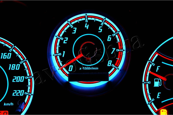 Toyota RAV4 II светодиодные шкалы (циферблаты) на панель приборов