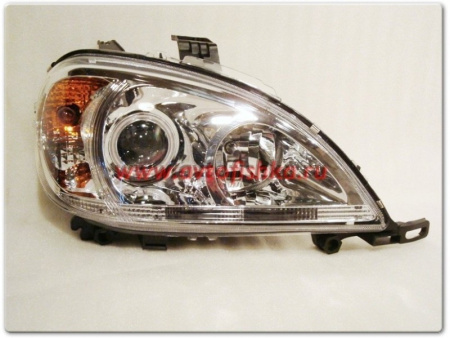 Mercedes ML W163 (98-05) фары передние линзовые хромированные, с нижней подсветкой, с мотором электрокорректора, комплект 2 шт.