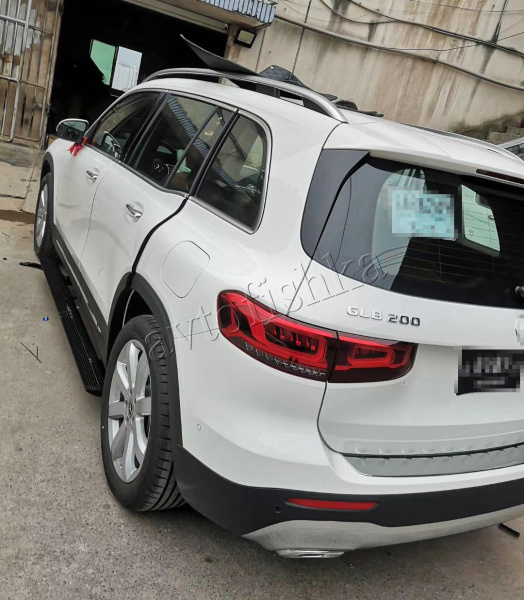 Mercedes-Benz GLB200 (20-) штатные выезжающие электропороги автоматические