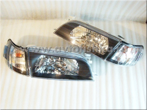 Toyota Corolla AE101 (92-97) (правый руль) фары передние черные, комплект 2 шт.