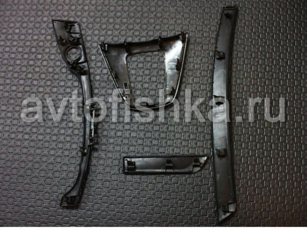 Honda CR-V (2012-) накладки панелей салона, дизайн под дерево, комплект 4 предмета.