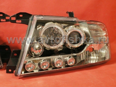 Mitsubishi Pajero 3 (2000-2006) фары передние линзовые хромированные со светящимися ободками, комплект 2 шт.