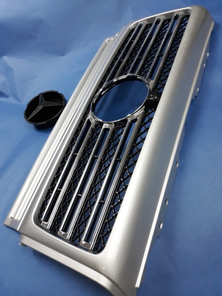 Mercedes G-class W463 (1989-2013) решетка радиатора, Дизайн G500, серебро с хромом
