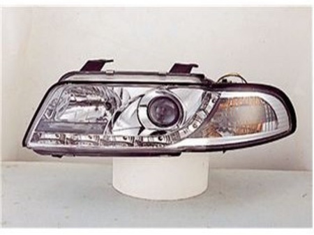Audi A4 (99-01) фары передние линзовые, хромированные