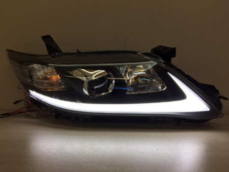 Toyota Camry V40 (09-11) фары передние линзовые черные, с дневными ходовыми огнями, в стиле LEXUS, комплект 2 шт.