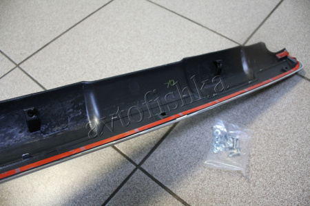 Toyota Land Cruiser Prado 150 (10-17) накладка на задний бампер (нижняя часть), черная с хромом