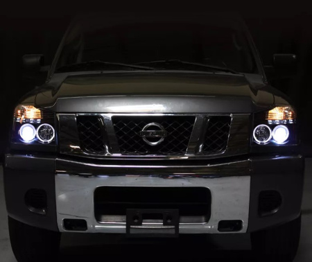 Nissan Titan | Armada (2004-2015) фары передние линзовые черные, с ангельскими глазками