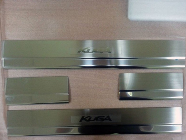 Накладки на внутренние пороги с надписью, нерж. сталь, 4 шт. Alu-Frost 08-1208 для FORD Kuga