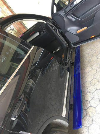 Volkswagen Touareg 2011-2018 штатные выезжающие электропороги автоматические